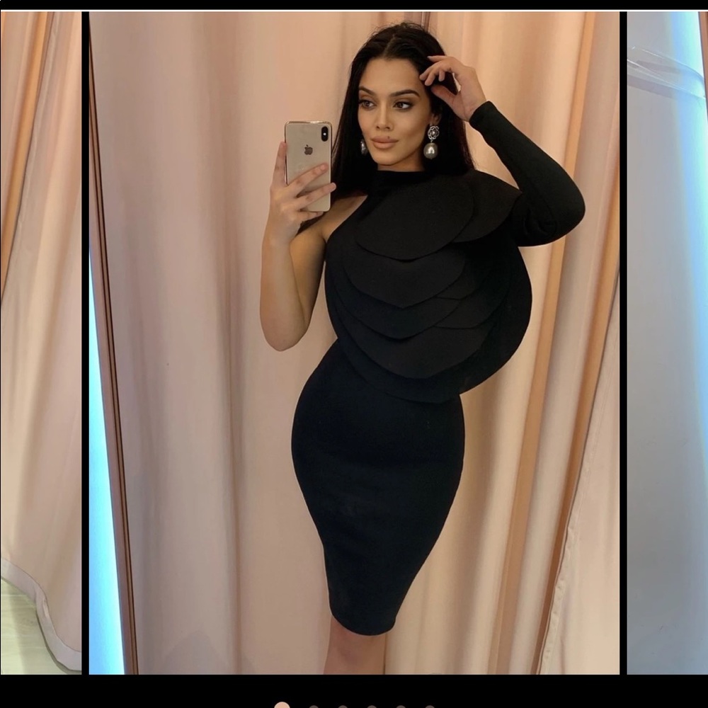 One sleeve black dress